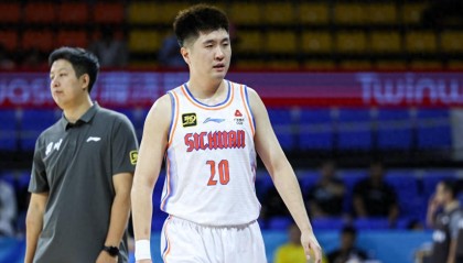 九游游戏中心-杜锋爱徒加盟NBL，新疆后卫伤势接近郭艾伦，杨舒予成女篮队长