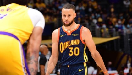 九游APP下载-面对窒息围剿射下37分 无解库里险些掀翻卫冕冠军